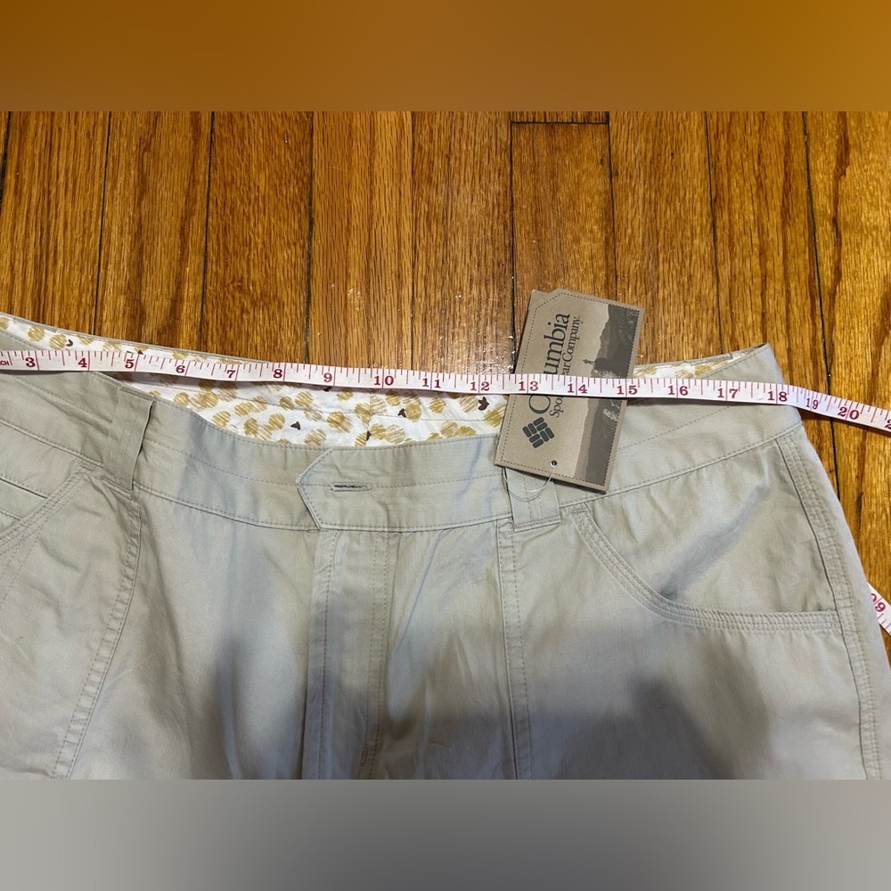 Columbia Cape Kiwanda Remix Shorts Women's 16 Beige Hiking Outdoors - Picture 5 of 5